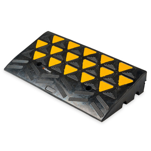 Enforcer Rubber Kerb Ramp with High-Vis Reflectors 100mm